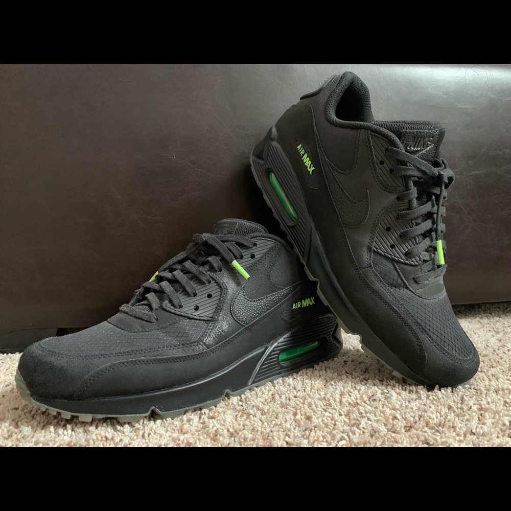 New Nike Air Max 90’s - Night Ops